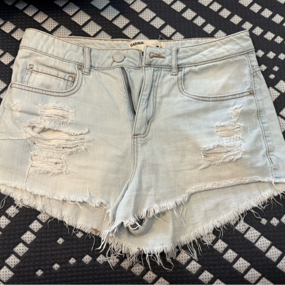 High wasted Jean shorts